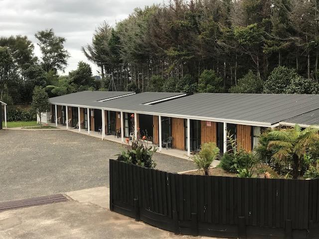 Mystery Creek Motel Rukuhia Bagian luar foto